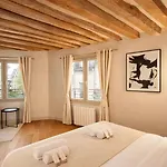 Appartamento Charming - Notre Dame Cathedral *